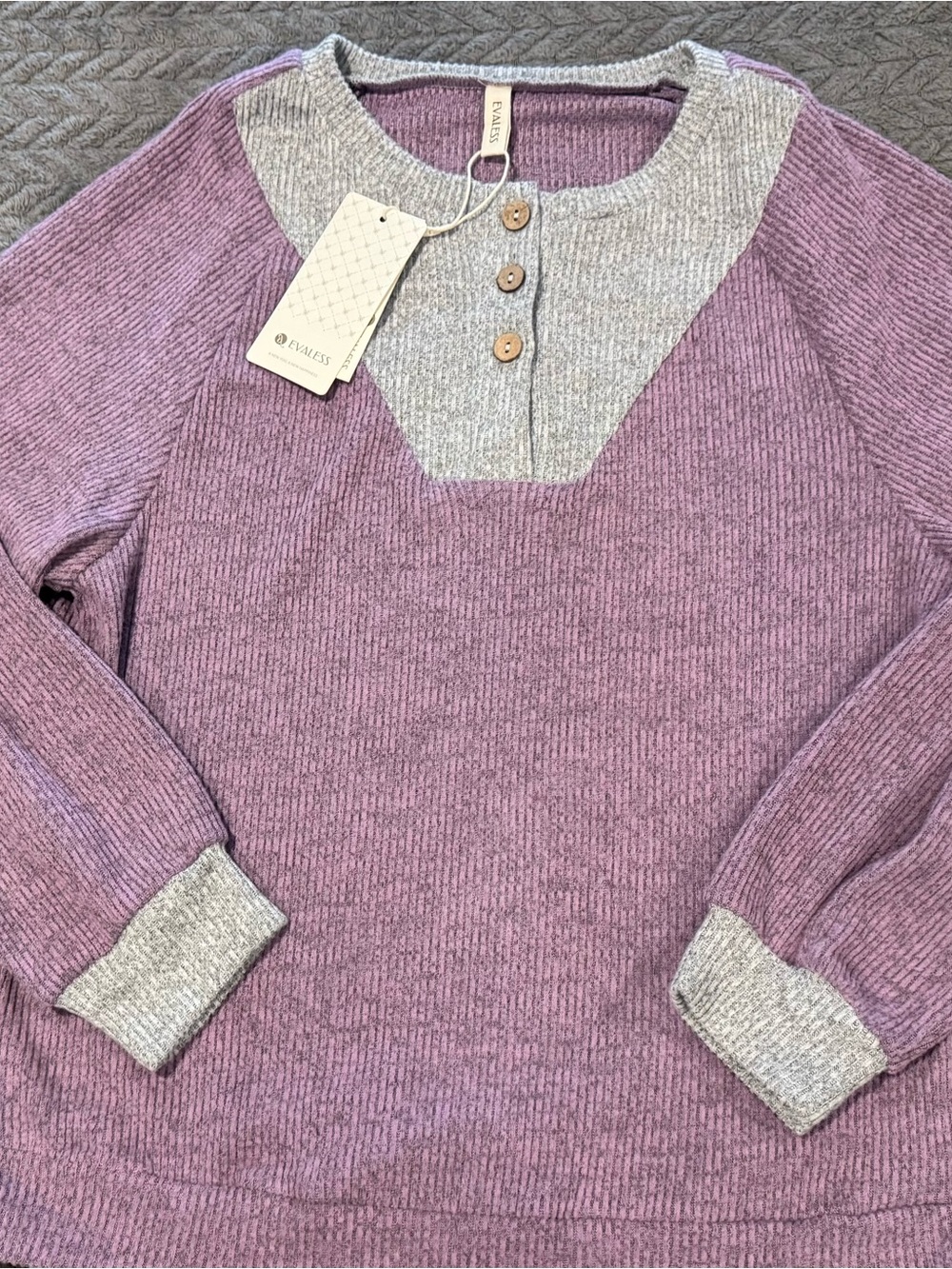 Eveless Lilac Contrast-Neck Pullover Sweater
